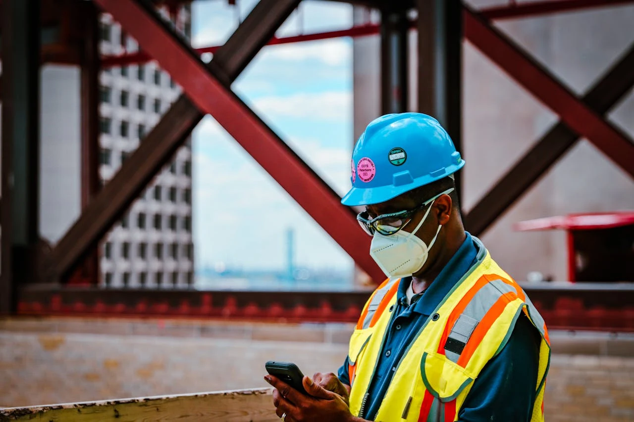 Role of Electronics in Ensuring Construction Safety